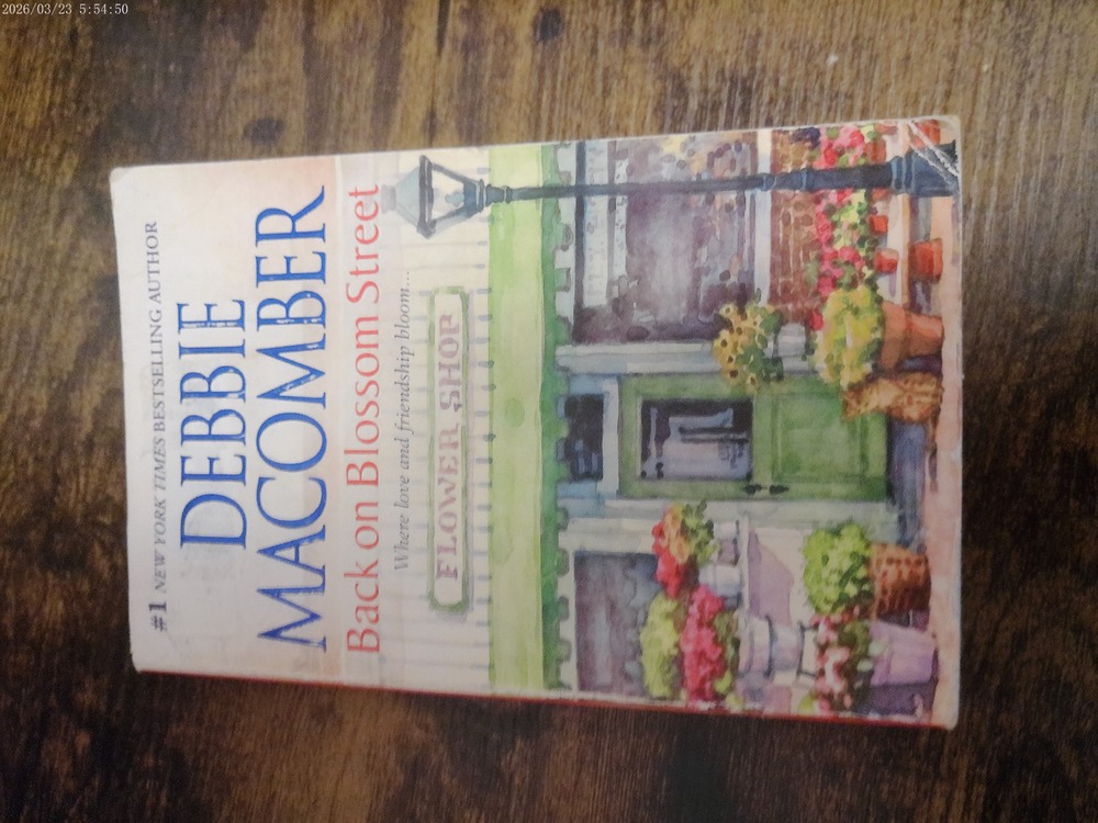 Back on Blossom Street — Debbie Macomber